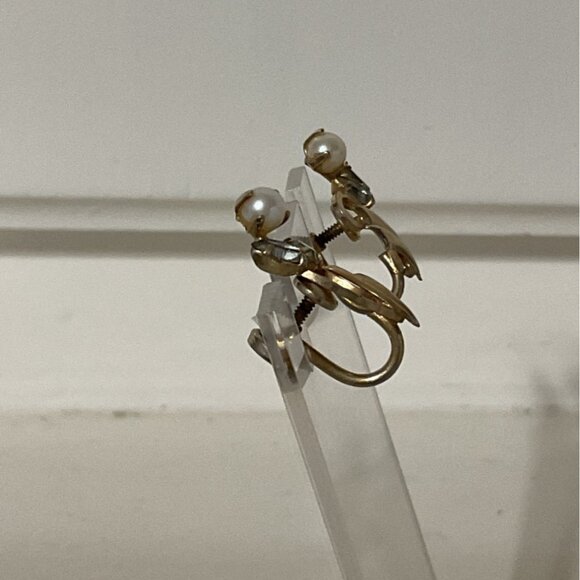 Vintage 14 KG F Screw Back Earrings With Pearls & Crystals Gold Tone Floral Desi - Picture 3 of 5